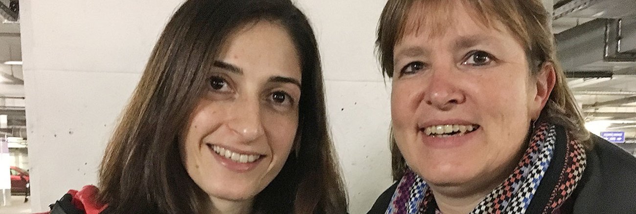 Erleichtert: Mesale Tolu und Heike Haensel in Istanbul Erleichtert: Mesale Tolu und Heike Haensel in Istanbul