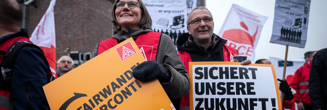 IG-Metall-Demo am 20. November 2019 vor der Continental-Konzernzentrale in Hannover gegen angekündigte Standortschließungen und Stellenabbau © Peter Steffen/dpa IG-Metall-Demo am 20. November 2019 vor der Continental-Konzernzentrale in Hannover gegen angekündigte Standortschließungen und Stellenabbau © Peter Steffen/dpa