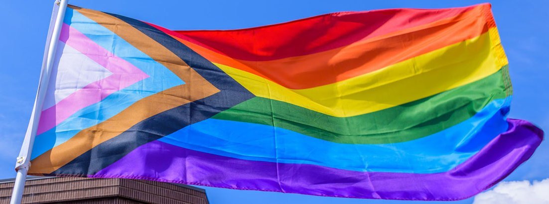 Flagge der LGBTQIA*-Community Flagge der LGBTQIA*-Community