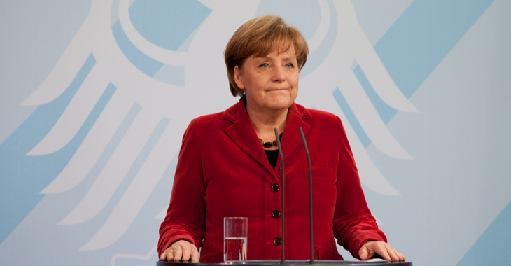 Bundeskanzlerin Angela Merkel bei einer Pressekonferenz vor dem Bundesadler © picture alliance/dpa/Herbert Knosowski Bundeskanzlerin Angela Merkel bei einer Pressekonferenz vor dem Bundesadler © picture alliance/dpa/Herbert Knosowski