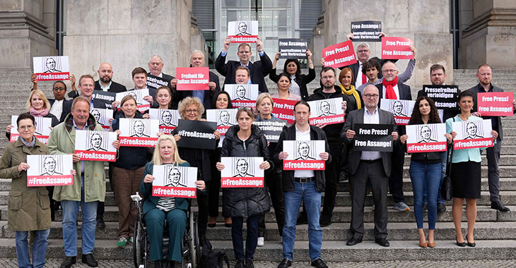 Fraktionsübergreifende Aktion: Free Assange Fraktionsübergreifende Aktion: Free Assange