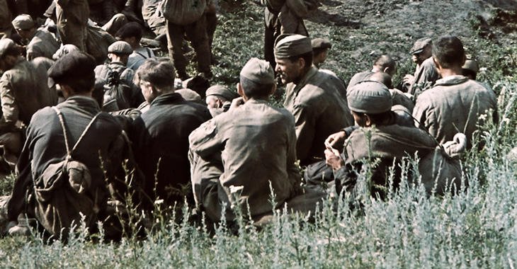 Soldaten der Sowjetarmee 1942 in Kriegsgefangenschaft © FORTEPAN Soldaten der Sowjetarmee 1942 in Kriegsgefangenschaft © FORTEPAN
