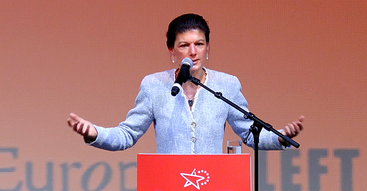 Sahra Wagenknecht spricht am 15. Januar 2017 im Berliner Kino Kosmos beim gemeinsamen Jahresauftakt von Europäischer Linken und der Fraktion DIE LINKE. im Bundestag