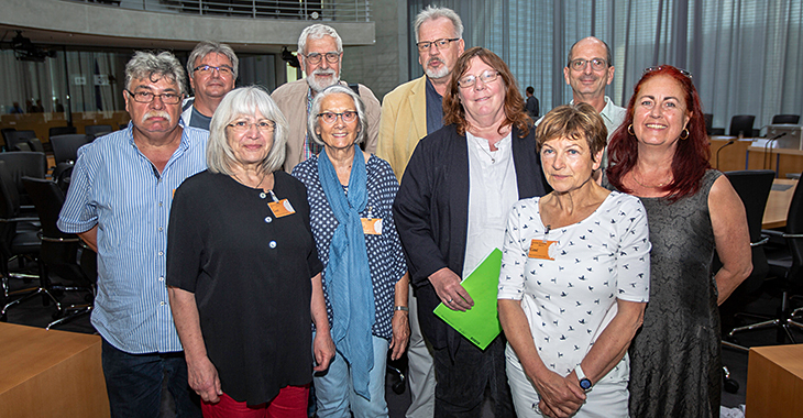 Die Abgeordneten Weinberg, Zimmermann, Kessler und die Mitglieder einer Bürgerinitiative aus Brandenburg Die Abgeordneten Weinberg, Zimmermann, Kessler und die Mitglieder einer Bürgerinitiative aus Brandenburg