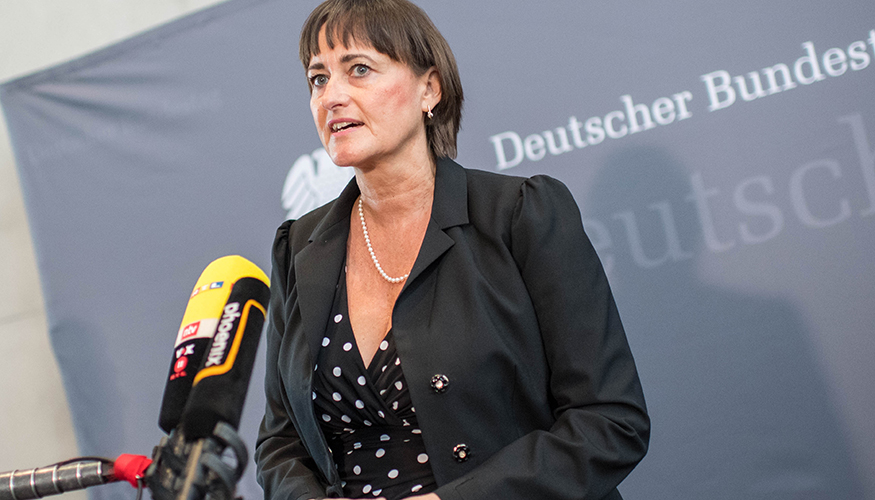 Martina Renner bei einem Statement im Bundestag © Christian Ditsch (Berlin) Martina Renner bei einem Statement im Bundestag